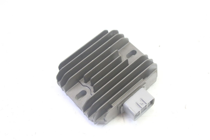 photo de LAADREGELAAR SUZUKI BURGMAN 125 (2007 - 2014) - Detail van het onderdeel