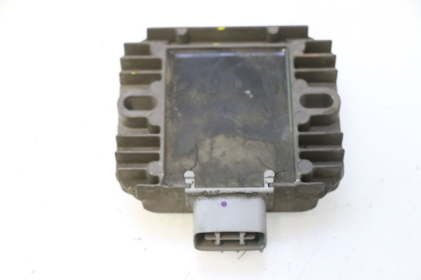 photo de LAADREGELAAR SUZUKI BURGMAN 125 (2007 - 2014) - Detail van het onderdeel