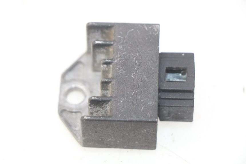 photo de LAADREGELAAR YAMAHA BW'S 50 (1999 - 2003) - Hoofdaanzicht