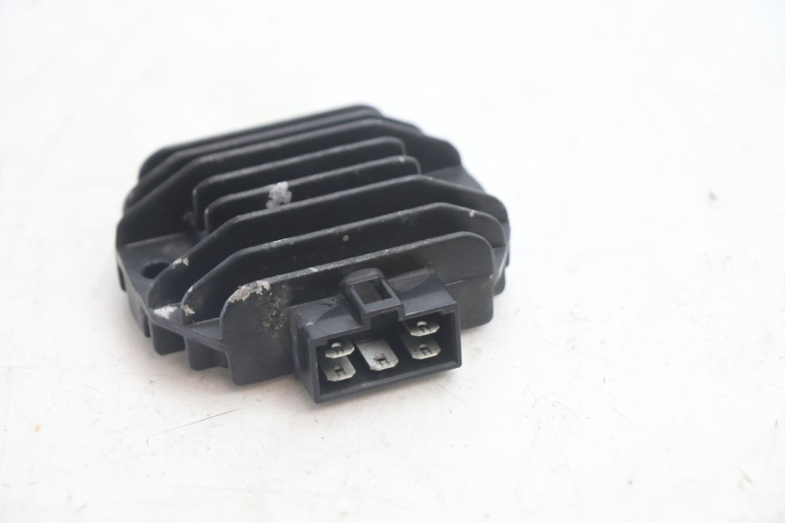 photo de LAADREGELAAR YAMAHA BW'S BWS 125 (2010 - 2013) - Detail van het onderdeel