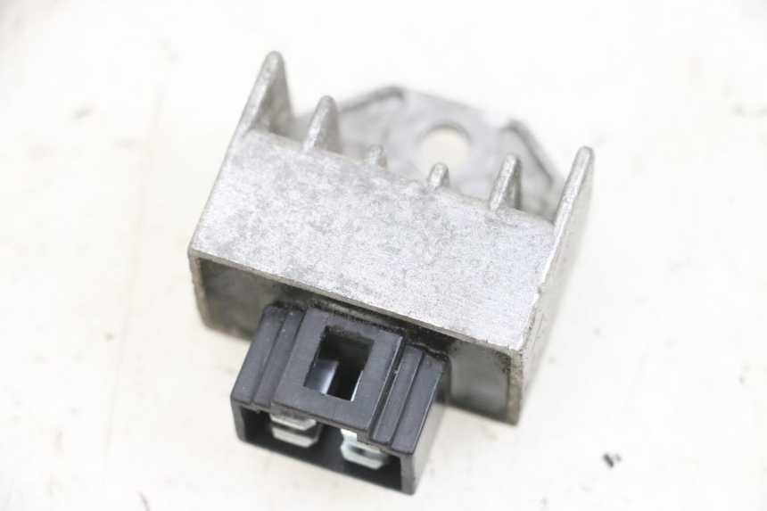 photo de LAADREGELAAR YAMAHA BW'S EASY 50 (2013 - 2016) - Hoofdaanzicht