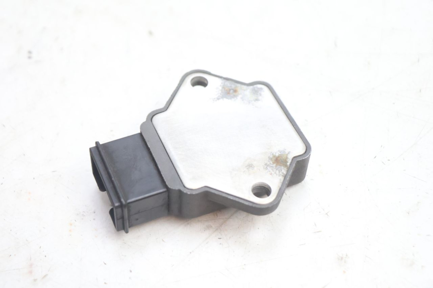 photo de LAADREGELAAR HONDA CB TWO FIFTY 250 (1991 - 2002) - Zoom op gebruiksstaat