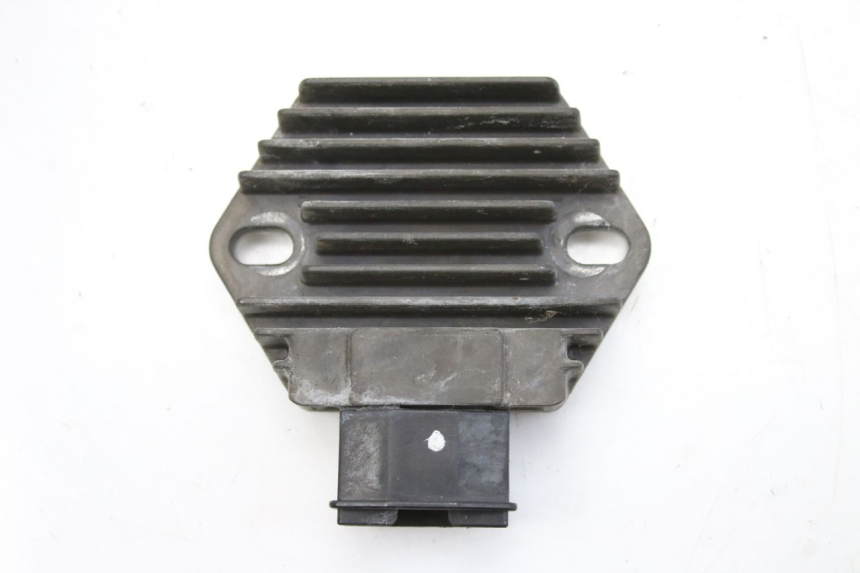 photo de LAADREGELAAR HONDA CBF 500 (2004 - 2007) - Technische close-up