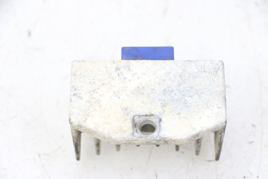 photo de LAADREGELAAR HONDA CBF 125 (2009 - 2015) - Detail van het onderdeel