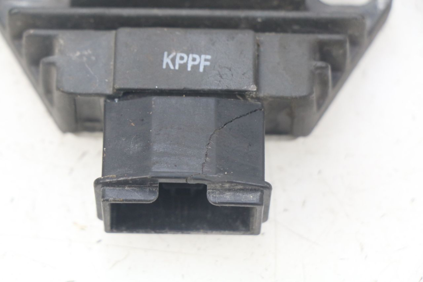 photo de LAADREGELAAR HONDA CBR R 125 (2003 - 2006) - Technische close-up