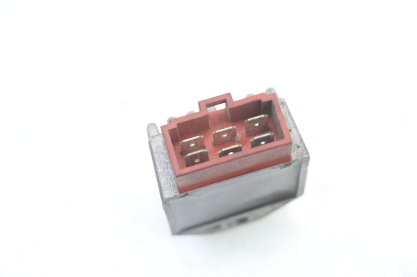 photo de LAADREGELAAR DERBI SENDA SM DRD X-TREME 50 (2011 - 2017) - Zoom op gebruiksstaat