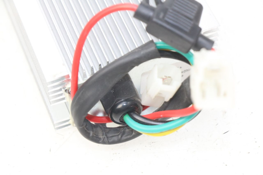 photo de LAADREGELAAR EFUN E2GO 1 (2017 - 2021) - Staat van het oppervlak