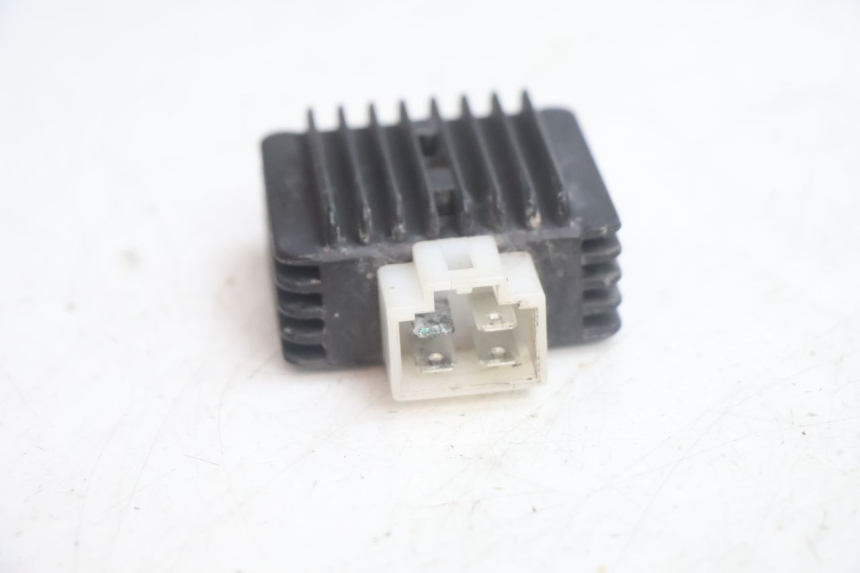 photo de LAADREGELAAR JM MOTORS EVOLIS 4T 50 (2018 - 2022) - Andere kijkhoek