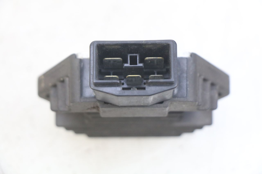 photo de LAADREGELAAR HONDA FES PANTHEON 2T 125 (1998 - 2002) - Detail van het onderdeel