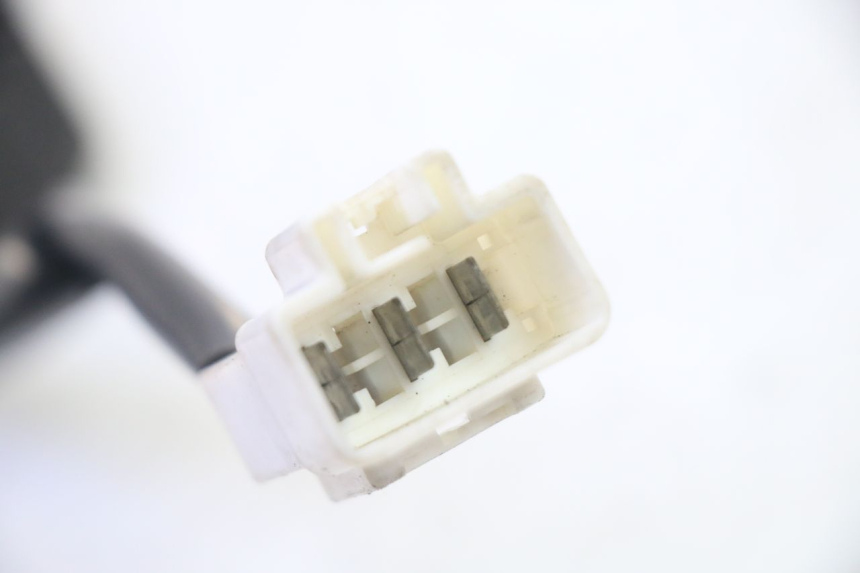 photo de LAADREGELAAR HONDA FES S-WING SWING ABS 125 (2007 - 2015) - Andere kijkhoek