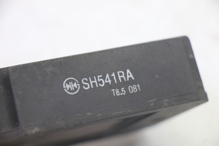 photo de LAADREGELAAR HONDA FES S-WING SWING ABS 125 (2007 - 2015) - Bevestigingspunten