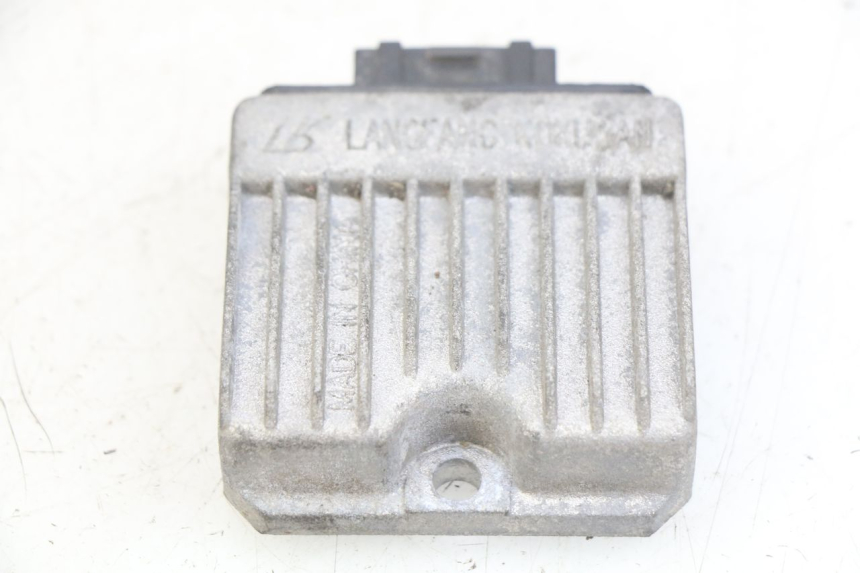 photo de LAADREGELAAR PIAGGIO FLY 4T 50 (2013 - 2017) - Zoom op gebruiksstaat