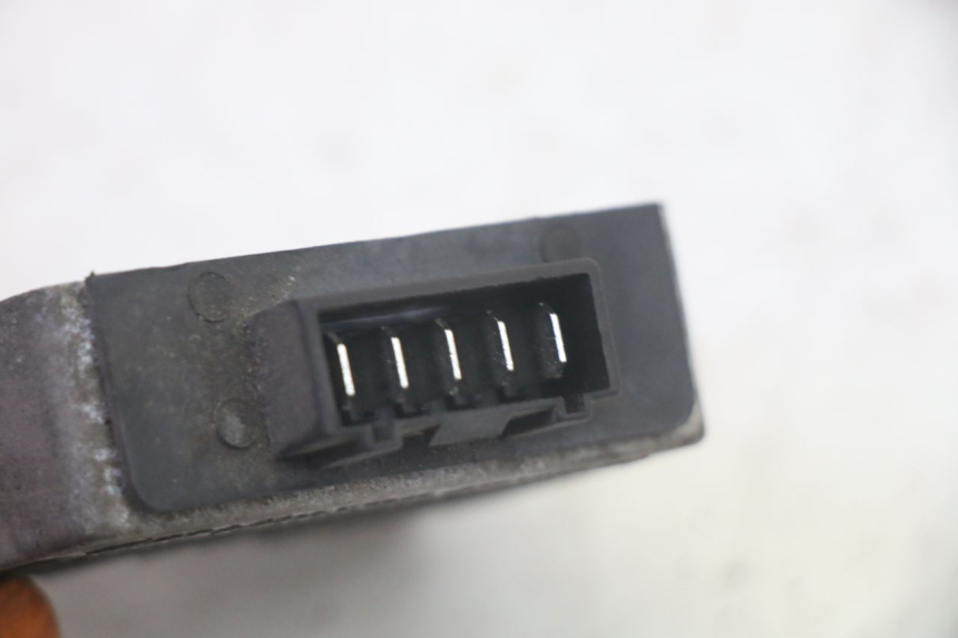 photo de LAADREGELAAR PIAGGIO FLY 4T 50 (2013 - 2017) - Andere kijkhoek