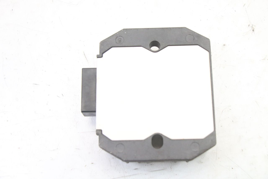 photo de LAADREGELAAR YAMAHA FZ6 FAZER S2 600 (2007 - 2011) - Andere kijkhoek