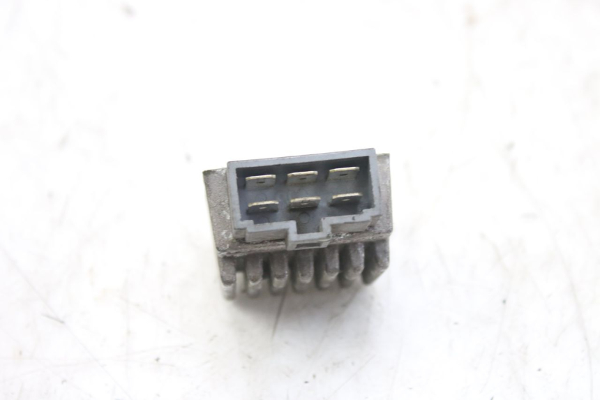 photo de LAADREGELAAR DERBI GPR 50 (2004 - 2009) - Detail van het onderdeel