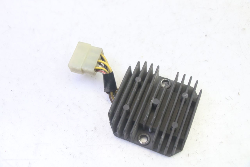 photo de LAADREGELAAR KAWASAKI GPX R WARBIRD 600 (1988 - 1993) - Hoofdaanzicht