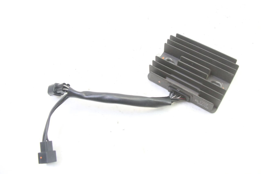 photo de LAADREGELAAR SUZUKI GSR 750 (2011 - 2017) - Zoom op gebruiksstaat