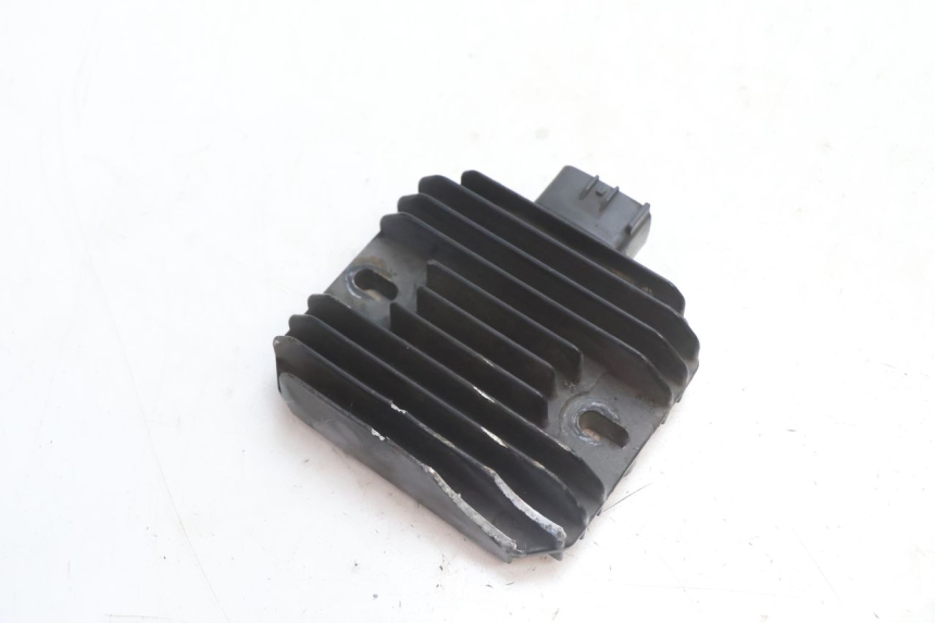 photo de LAADREGELAAR SUZUKI GSR 600 (2005 - 2012) - Detail van het onderdeel