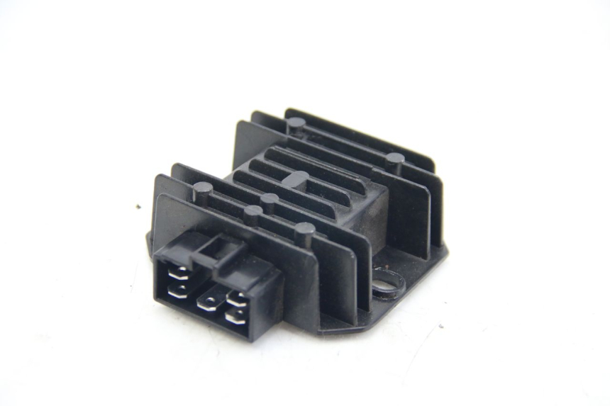 photo de LAADREGELAAR JM MOTORS GT LINE 4T 50 (2021 - 2023) - Hoofdaanzicht