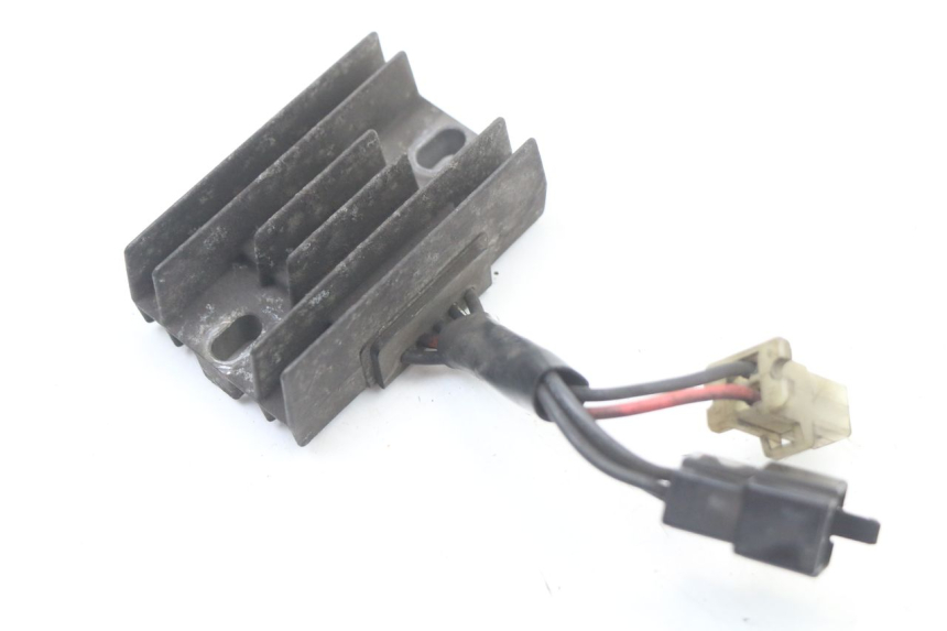 photo de LAADREGELAAR SUZUKI GZ MARAUDER 125 (1998 - 2004) - Detail van het onderdeel