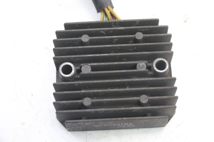 photo de LAADREGELAAR HONDA FES S-WING SWING ABS 125 (2007 - 2015) - Detail van het onderdeel