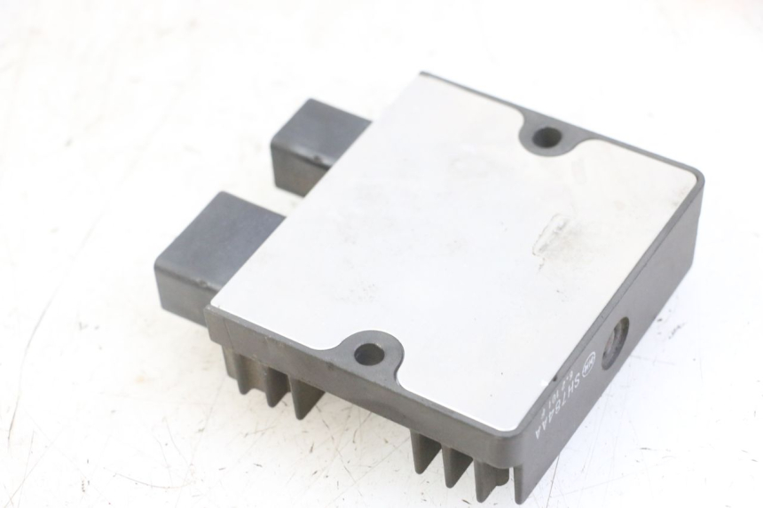 photo de LAADREGELAAR HONDA SH i 300 (2015 - 2020) - Detail van het onderdeel