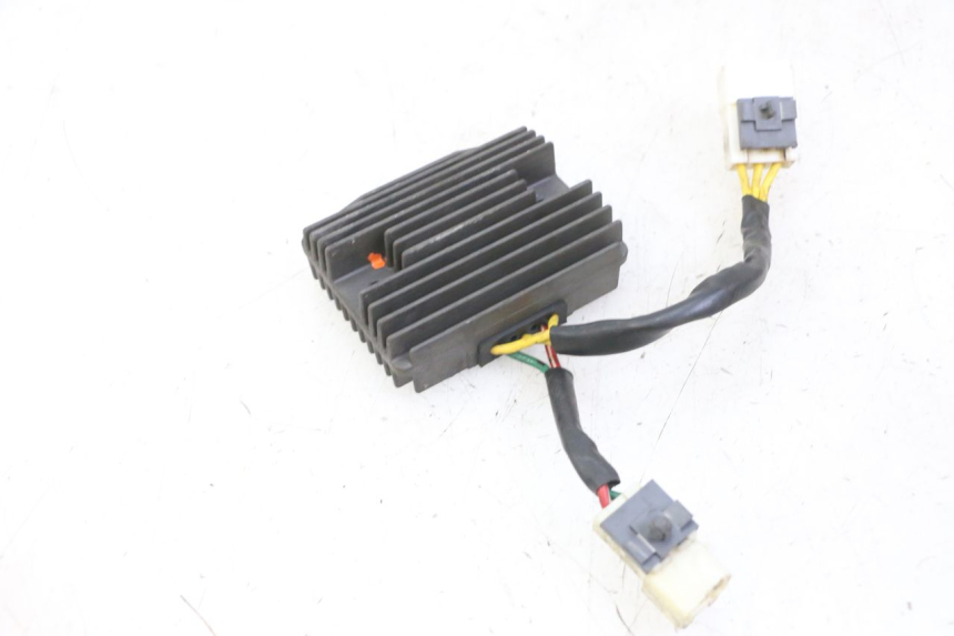 photo de LAADREGELAAR PIAGGIO IE MP3 YOURBAN 300 (2011 - 2016) - Detail van het onderdeel