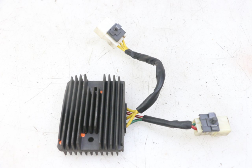 photo de LAADREGELAAR PIAGGIO IE MP3 YOURBAN 300 (2011 - 2016) - Zoom op gebruiksstaat