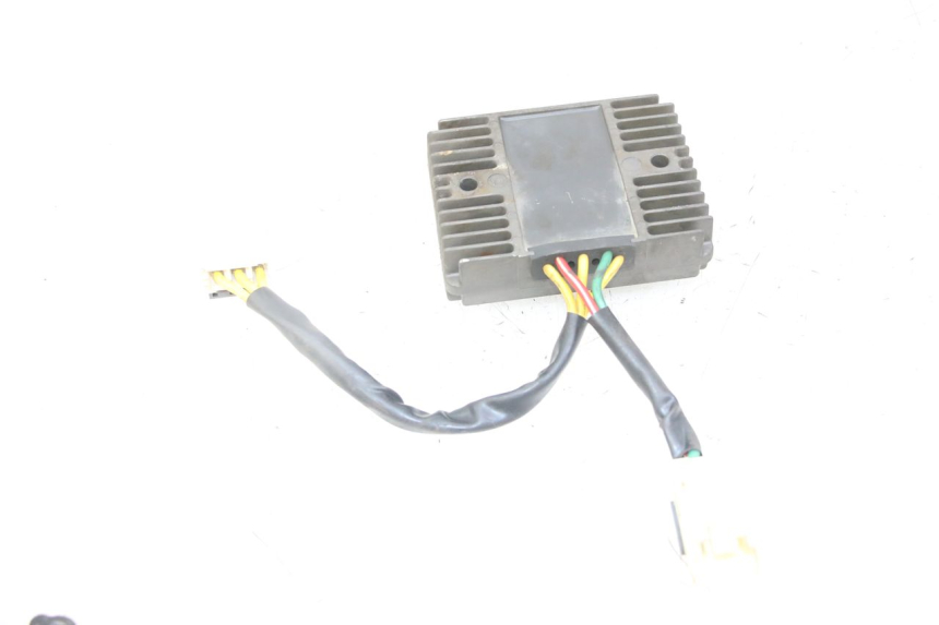 photo de LAADREGELAAR PIAGGIO IE MP3 YOURBAN 300 (2011 - 2016) - Bevestigingspunten