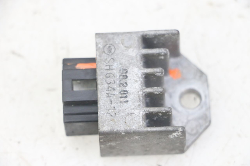 photo de LAADREGELAAR PEUGEOT JET FORCE CARBU 50 (2003 - 2016) - Hoofdaanzicht