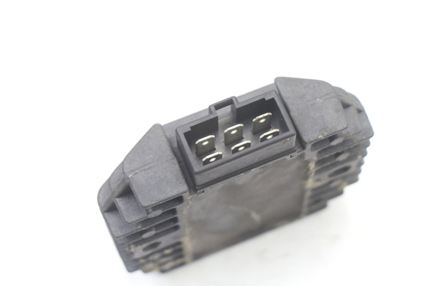 photo de LAADREGELAAR KAWASAKI ZR7 ZR-7 S 750 (1999 - 2004) - Zoom op gebruiksstaat