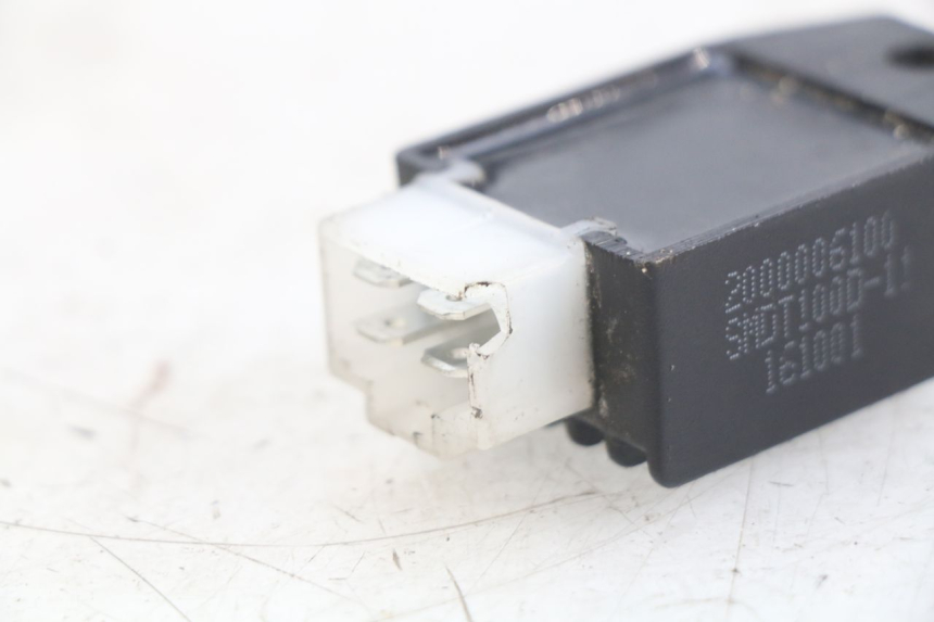 photo de LAADREGELAAR PEUGEOT KISBEE 2T 50 (2010 - 2017) - Zoom op gebruiksstaat