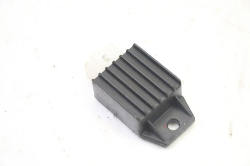 photo de LAADREGELAAR PEUGEOT KISBEE 2T 50 (2010 - 2017) - Detail van het onderdeel