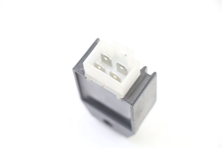 photo de LAADREGELAAR PEUGEOT KISBEE 2T 50 (2010 - 2017) - Zoom op gebruiksstaat