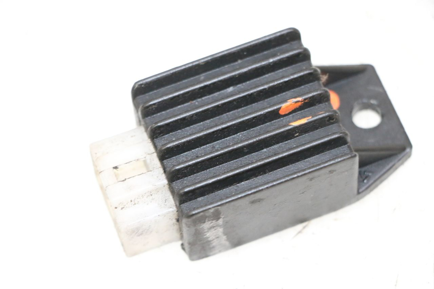 photo de LAADREGELAAR PEUGEOT KISBEE 2T 50 (2010 - 2017) - Hoofdaanzicht