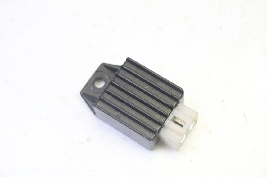 photo de LAADREGELAAR PEUGEOT KISBEE 2T 50 (2010 - 2017) - Hoofdaanzicht