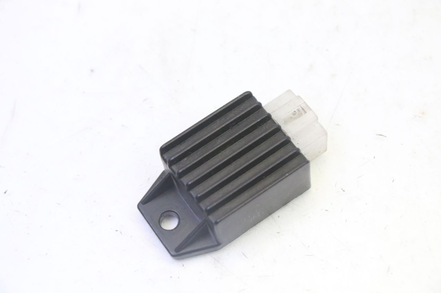 photo de LAADREGELAAR PEUGEOT KISBEE 2T 50 (2010 - 2017) - Detail van het onderdeel