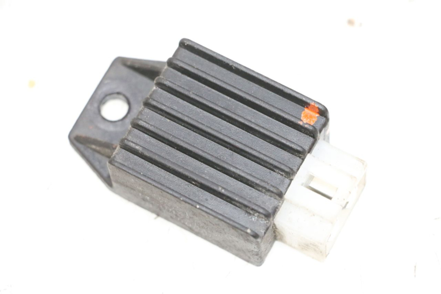 photo de LAADREGELAAR PEUGEOT KISBEE 2T 50 (2010 - 2017) - Technische close-up