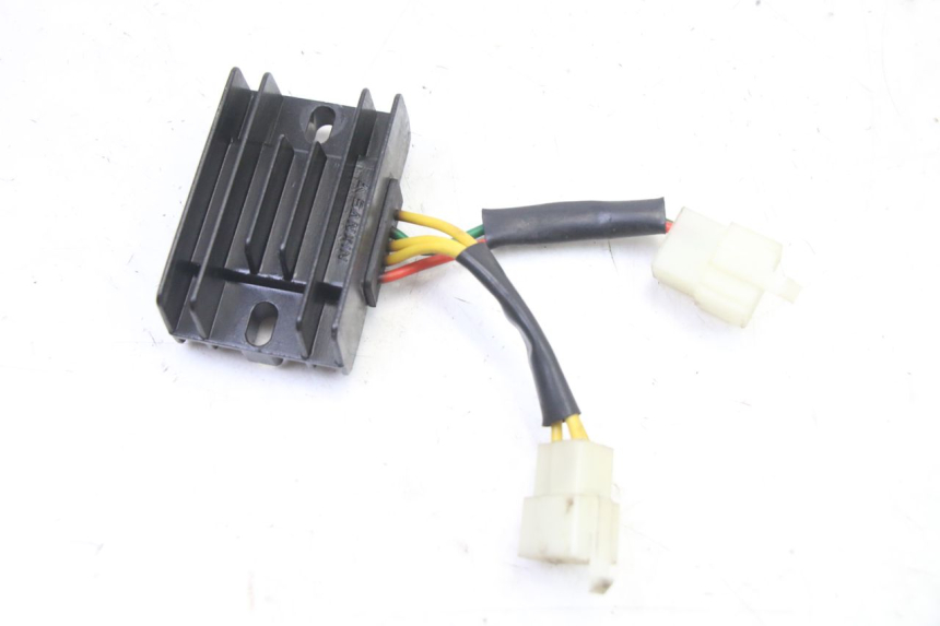 photo de LAADREGELAAR PEUGEOT KISBEE 4T 50 (2018 - 2022) - Zoom op gebruiksstaat