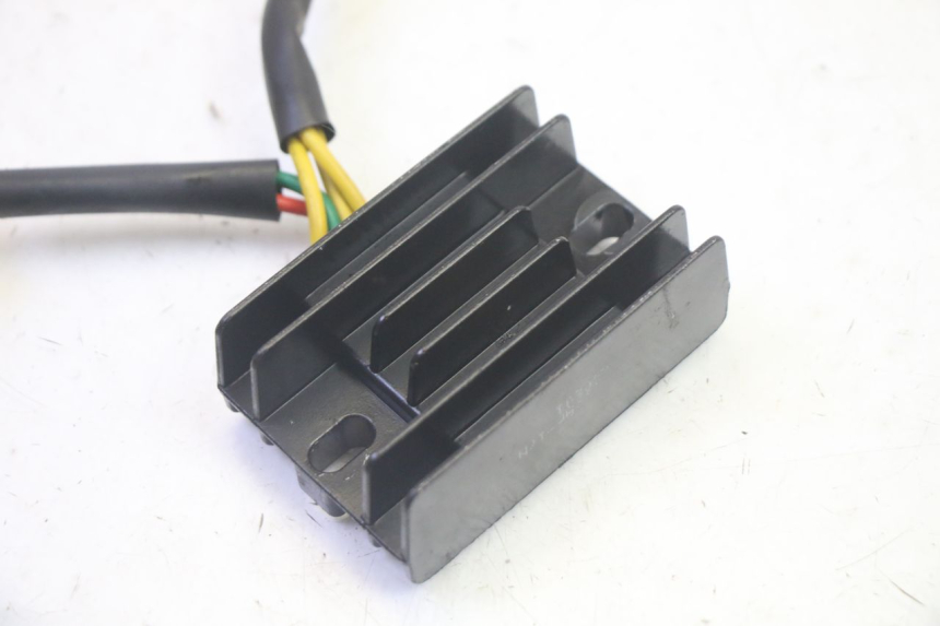 photo de LAADREGELAAR PEUGEOT KISBEE 4T 50 (2018 - 2022) - Detail van het onderdeel