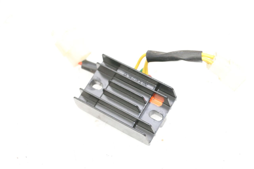 photo de LAADREGELAAR PEUGEOT KISBEE 4T 50 (2018 - 2022) - Bevestigingspunten