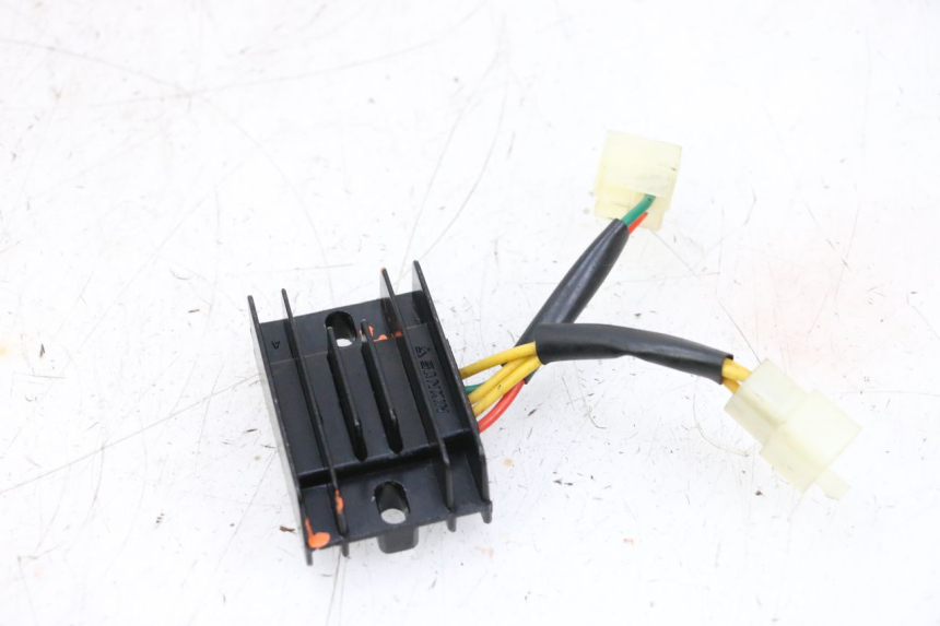 photo de LAADREGELAAR PEUGEOT KISBEE 4T 50 (2018 - 2022) - Bevestigingspunten