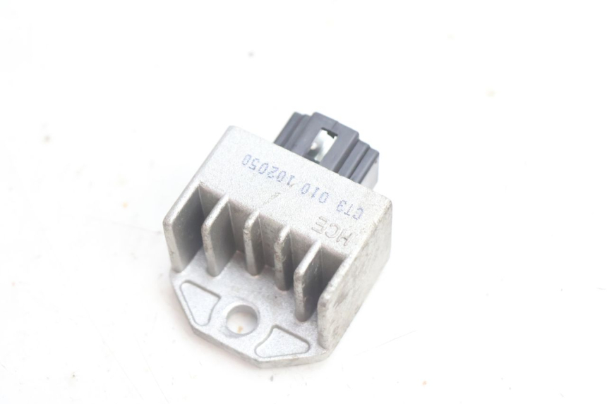 photo de LAADREGELAAR PEUGEOT KISBEE 4T 50 (2010 - 2017) - Detail van het onderdeel