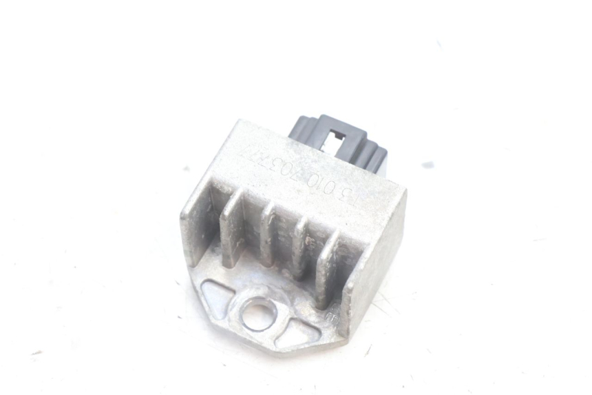 photo de LAADREGELAAR PEUGEOT KISBEE 4T 50 (2010 - 2017) - Detail van het onderdeel