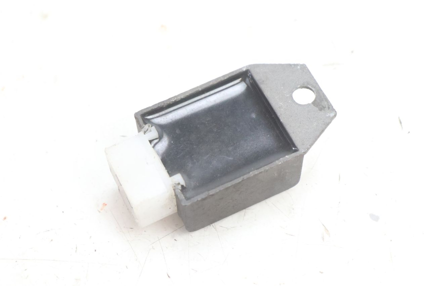 photo de LAADREGELAAR PEUGEOT LUDIX BLASTER 50 (2006 - 2014) - Andere kijkhoek