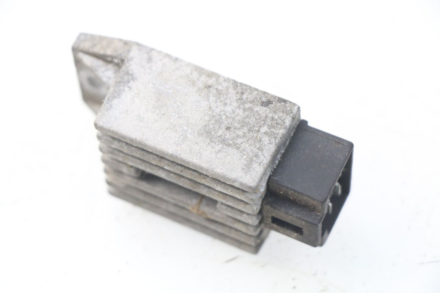 photo de LAADREGELAAR PEUGEOT LUDIX 50 (2008 - 2017) - Zoom op gebruiksstaat