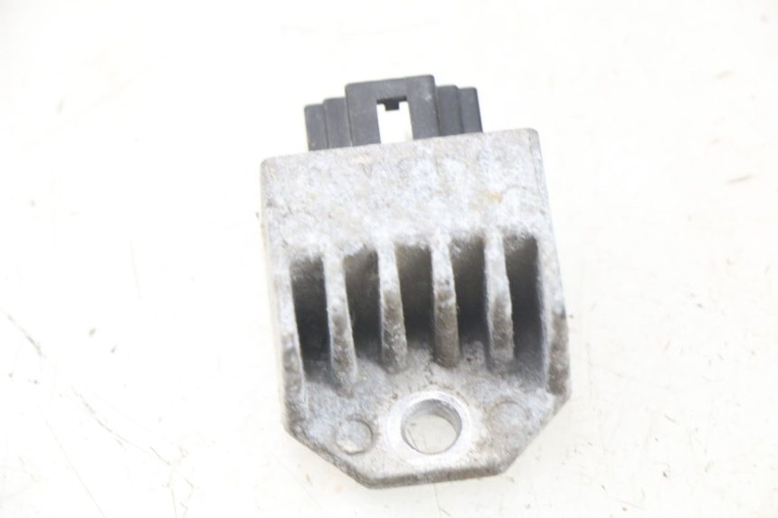 photo de LAADREGELAAR PEUGEOT LUDIX 50 (2008 - 2017) - Zoom op gebruiksstaat