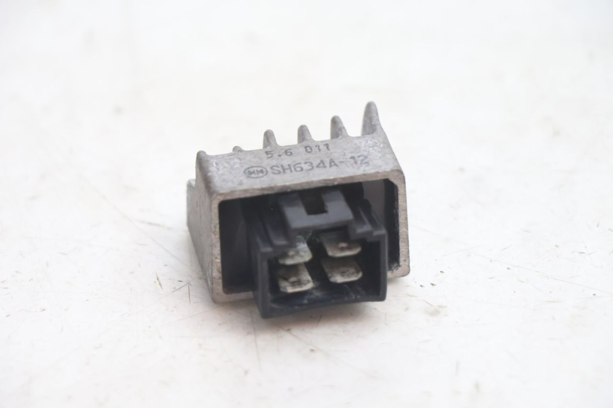 photo de LAADREGELAAR SYM MIO 50 (2005 - 2010) - Andere kijkhoek