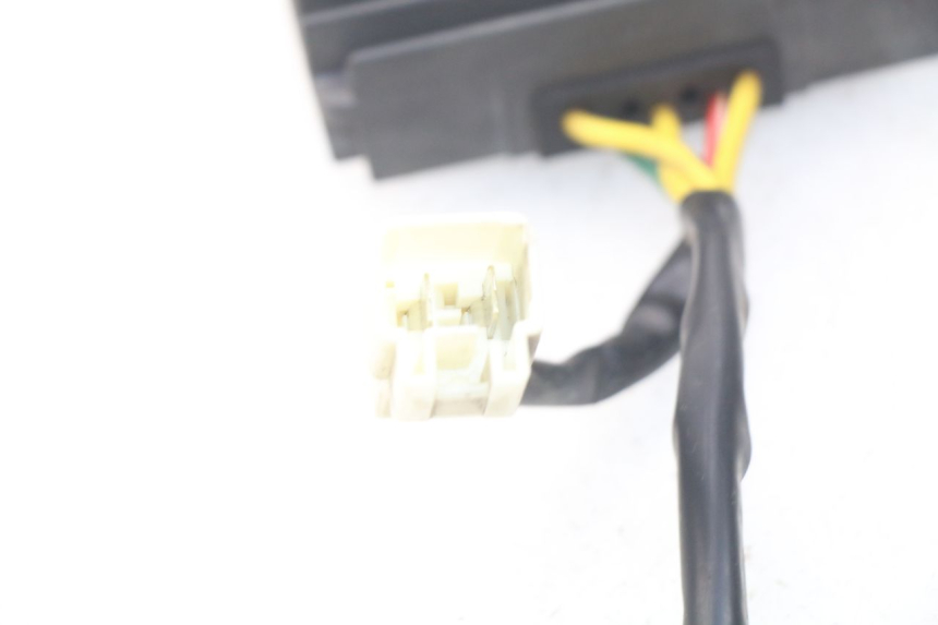photo de LAADREGELAAR PIAGGIO MP3 HPE 500 (2019 - 2022) - Technische close-up