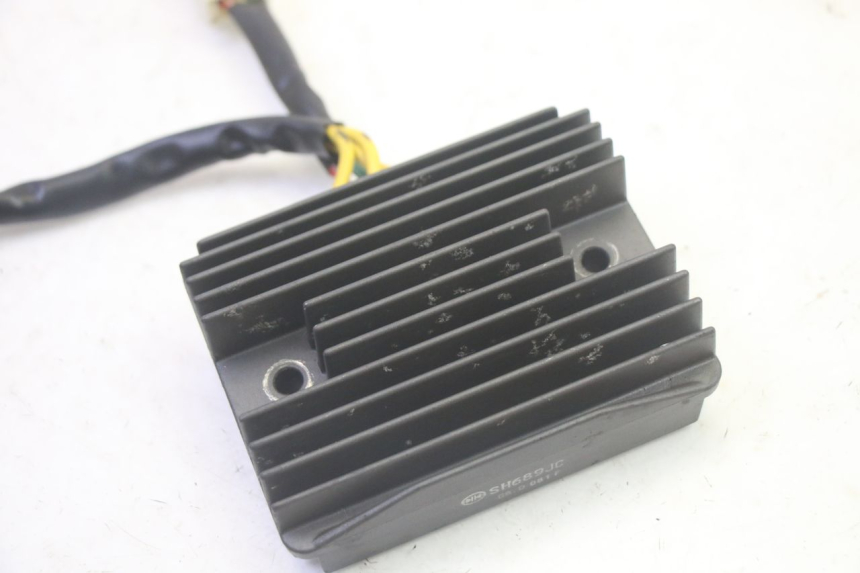 photo de LAADREGELAAR PIAGGIO MP3 HPE 350 (2018 - 2020) - Detail van het onderdeel